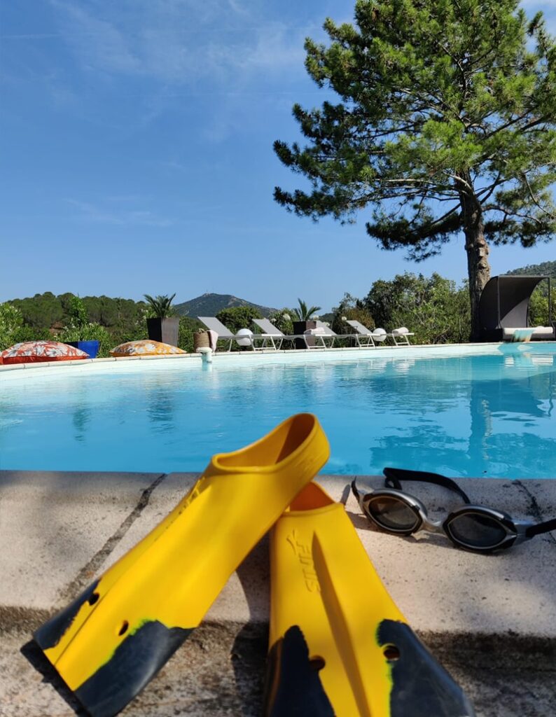 Les espaces extérieurs piscine